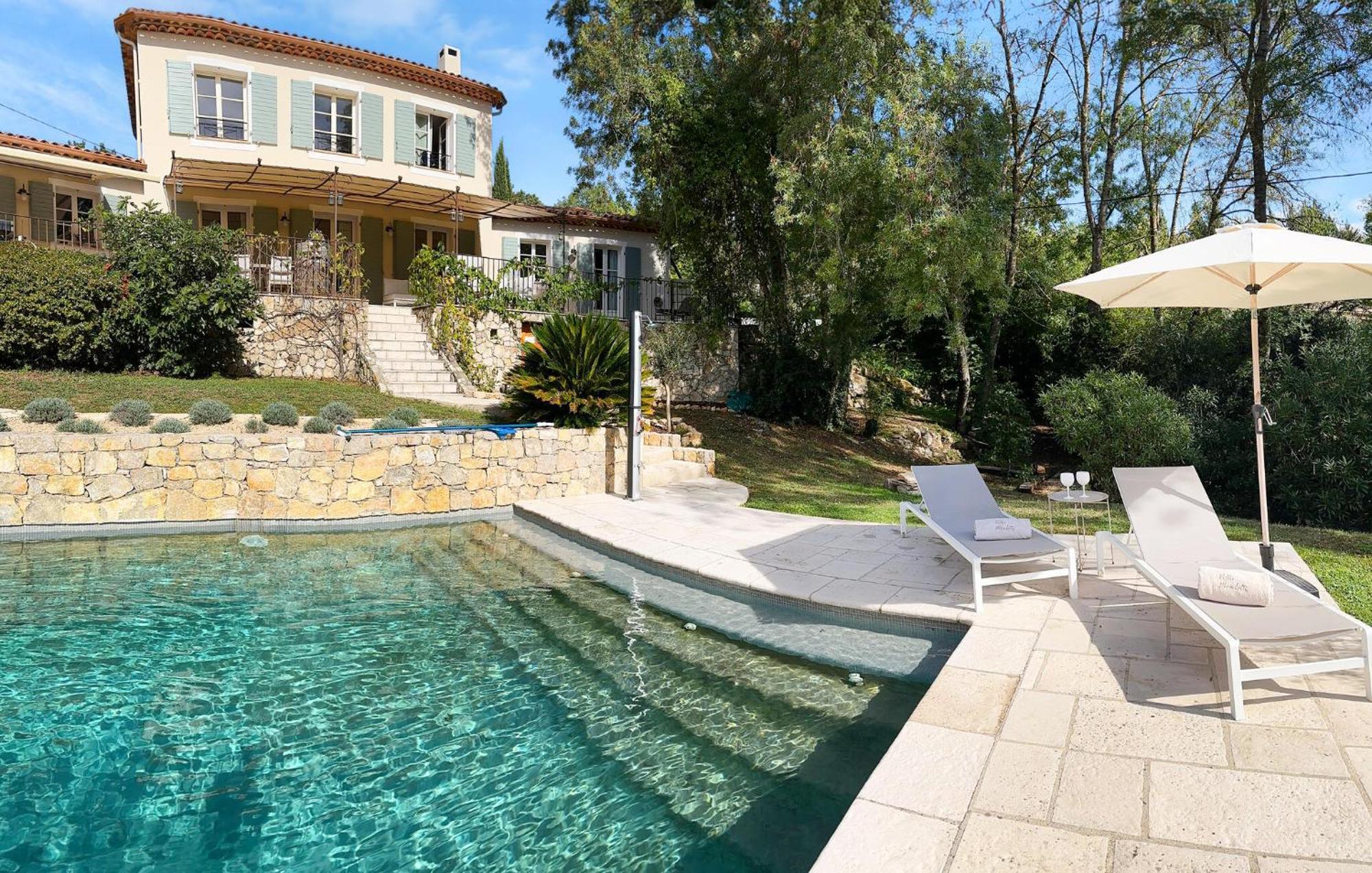 Villamombetti Сен-Бонне-де-Монтору Екстер'єр фото